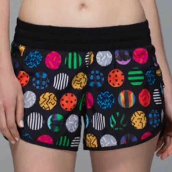 lululemon athletica Black Multicolor Dot Women's Shorts - Picture 1 of 5